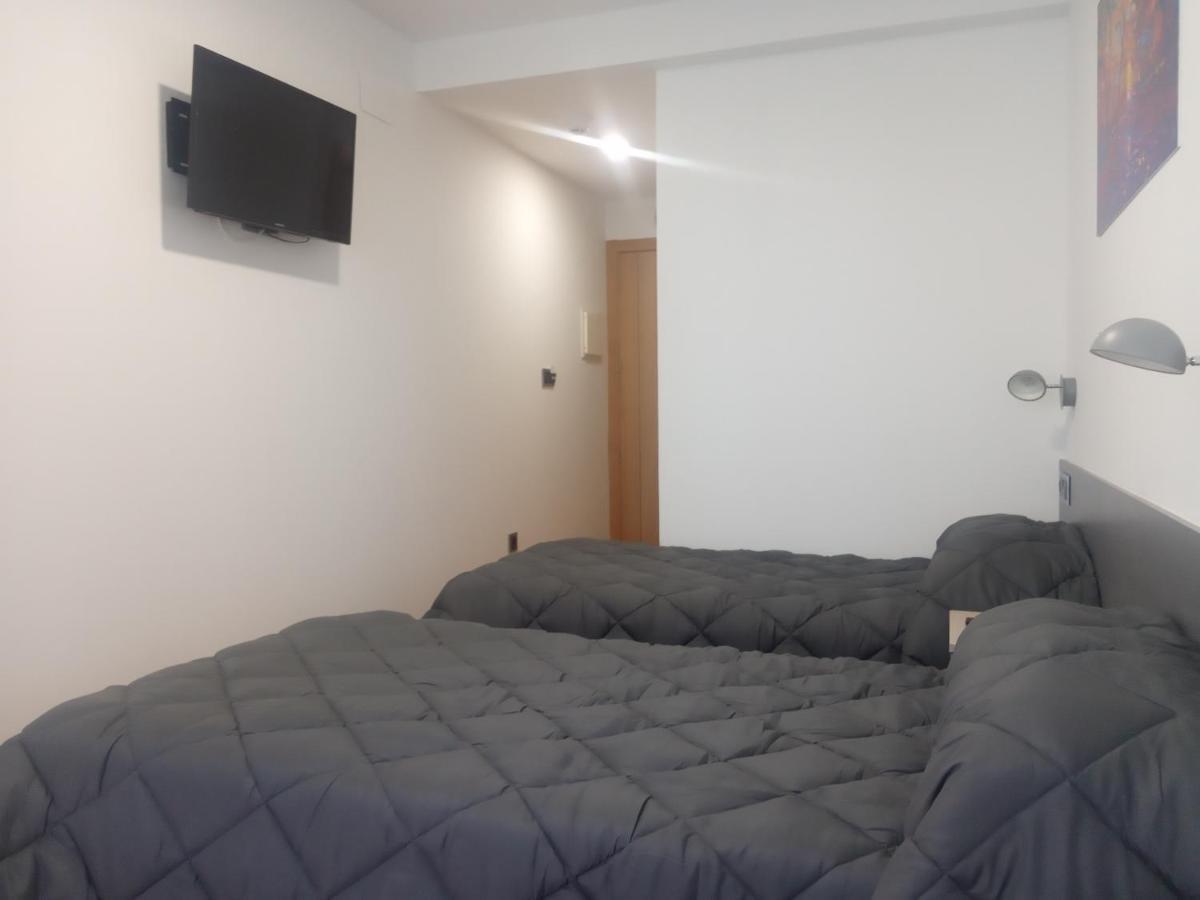 Hostal Outarelo Ourense Buitenkant foto