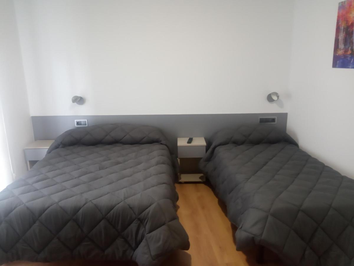 Hostal Outarelo Ourense Buitenkant foto