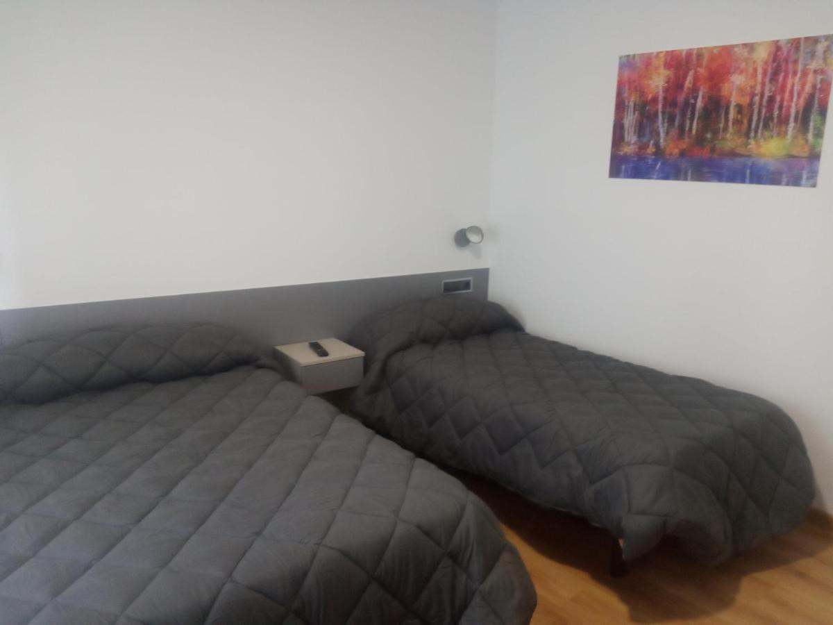 Hostal Outarelo Ourense Buitenkant foto